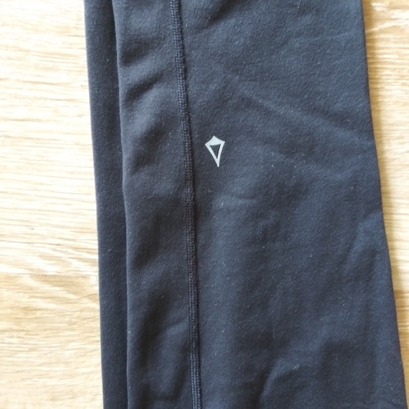 Ivivva By lululemon Girls Reversible pants 12 - Picture 7 of 8